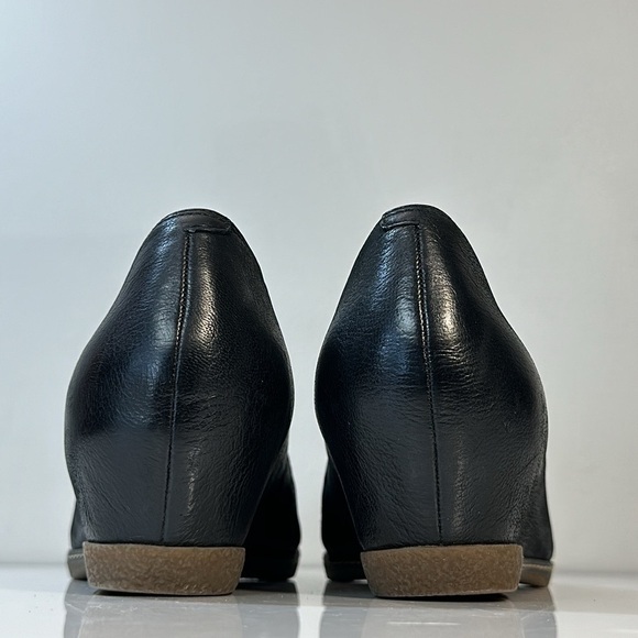Dansko Lilliana Black Leather Hidden Wedge Loafers Size 40(9.5-10) - Picture 6 of 15